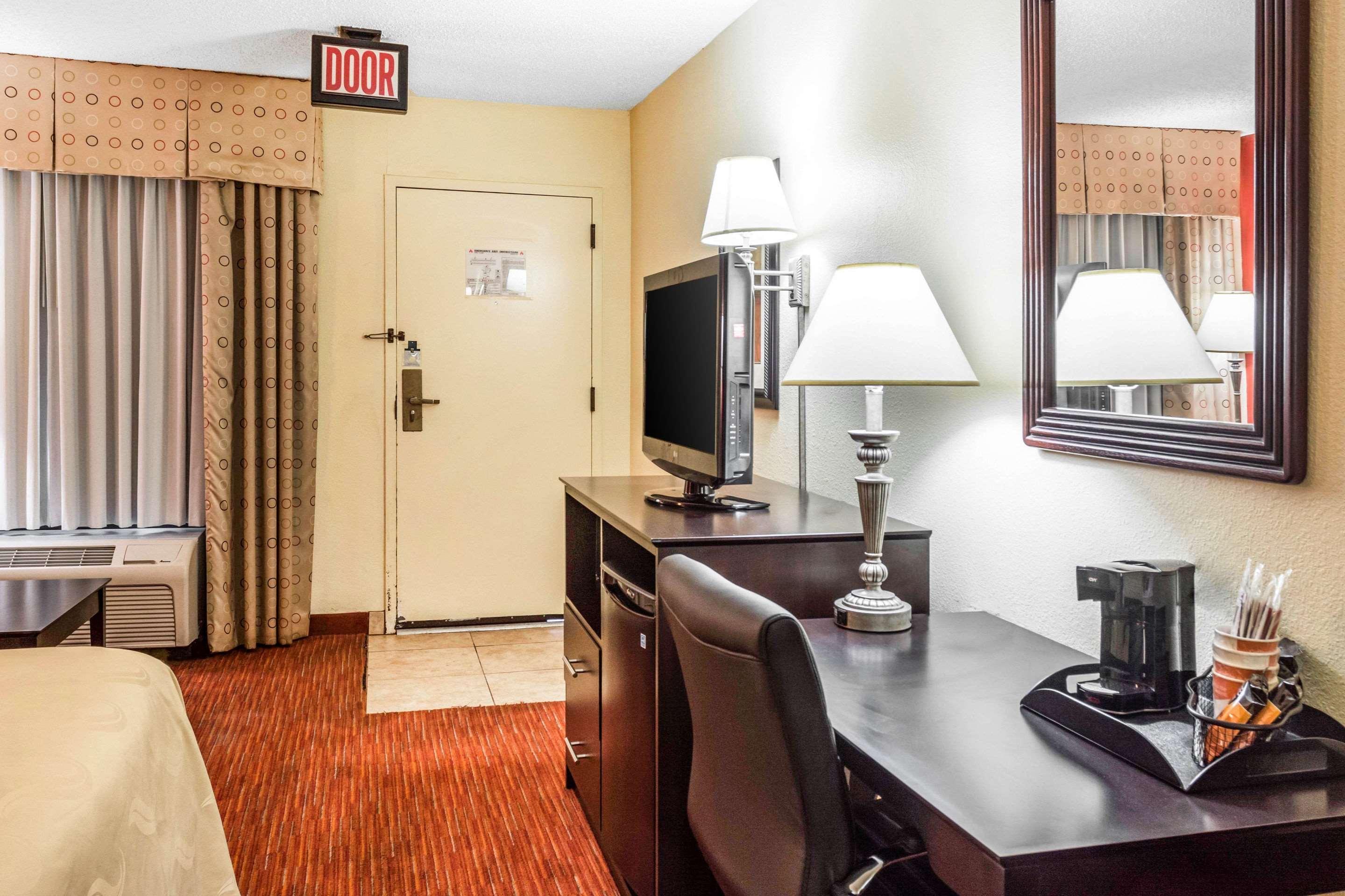 Quality Inn Albany Exterior photo